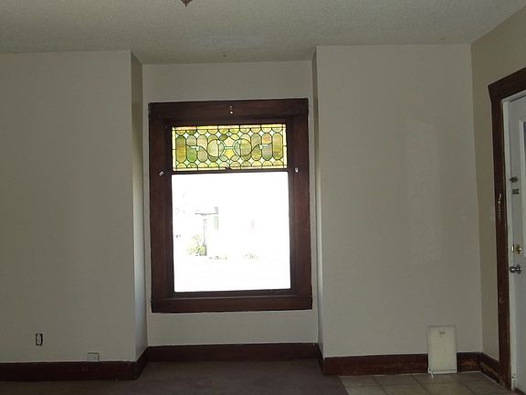2nd image of 221 N 3rd St