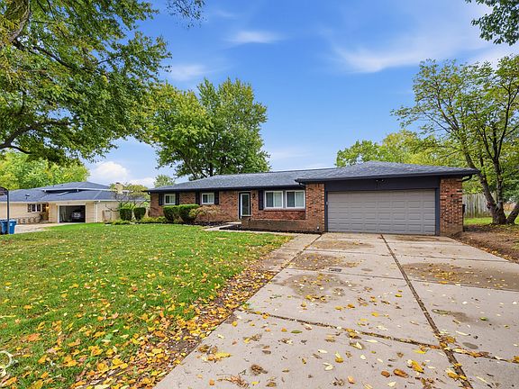 3rd image of 709 W Banta Rd