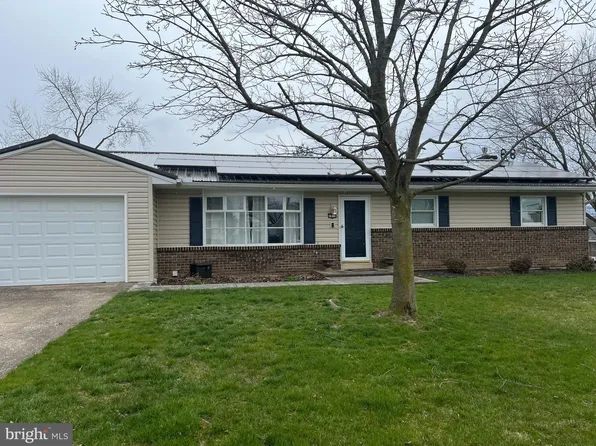 1918 Esther Dr, Carlisle, PA 17013