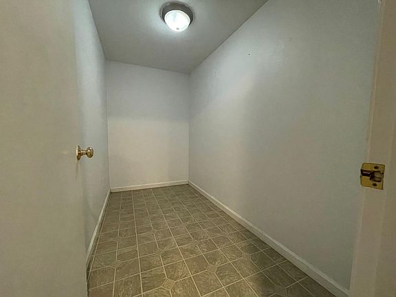 3rd image of 26284 N Cherokee Ln