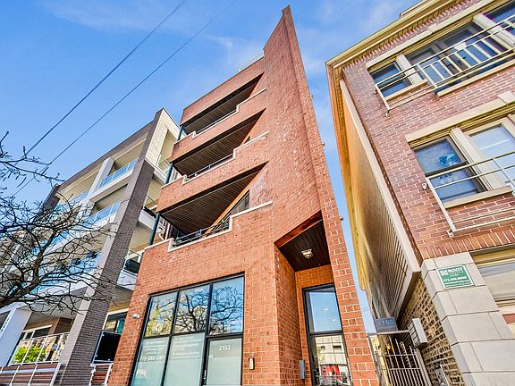 2nd image of 2153 W Belmont Ave #4