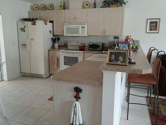 3rd image of 174 Rotonda Blvd W