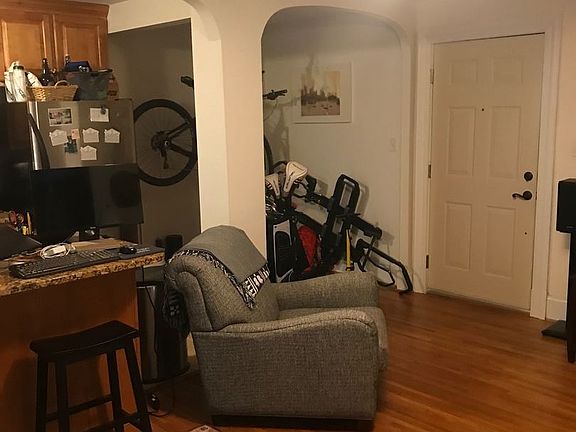5th image of 4524 Grove Ave #U1