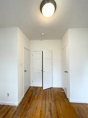 Rented by Jonis Realty | media 4