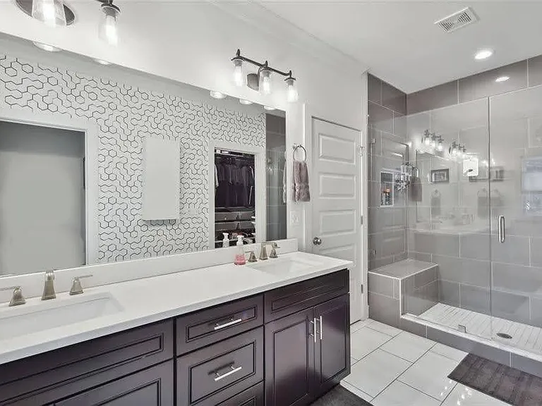 1237 Milton Ter SE — Photo 18