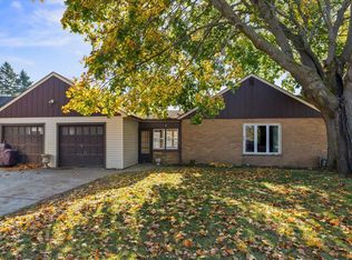 3027 N 8th St, Sheboygan, WI 53083