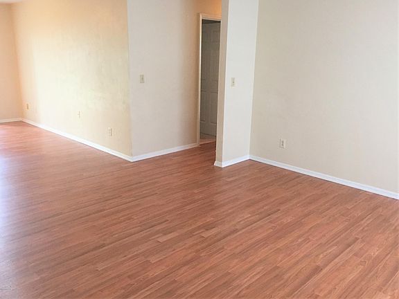 4th image of 1116 Viking Dr