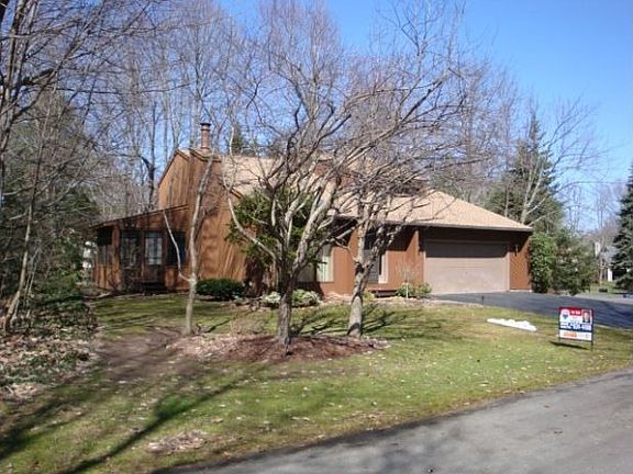 3rd image of 3139 Hidden Lake Dr