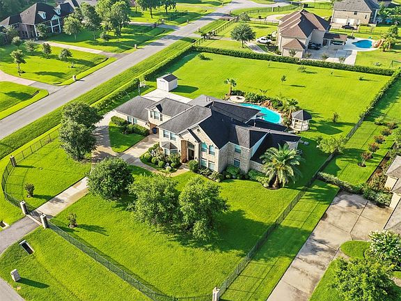 4th image of 3703 Chesterdale Dr