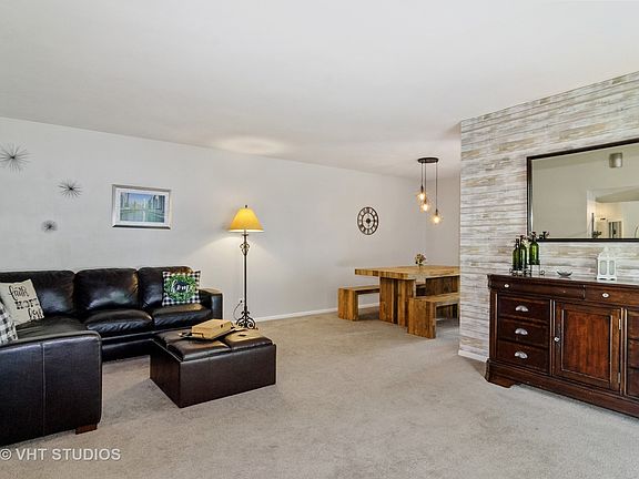 3rd image of 2421 Manchester Ct APT C