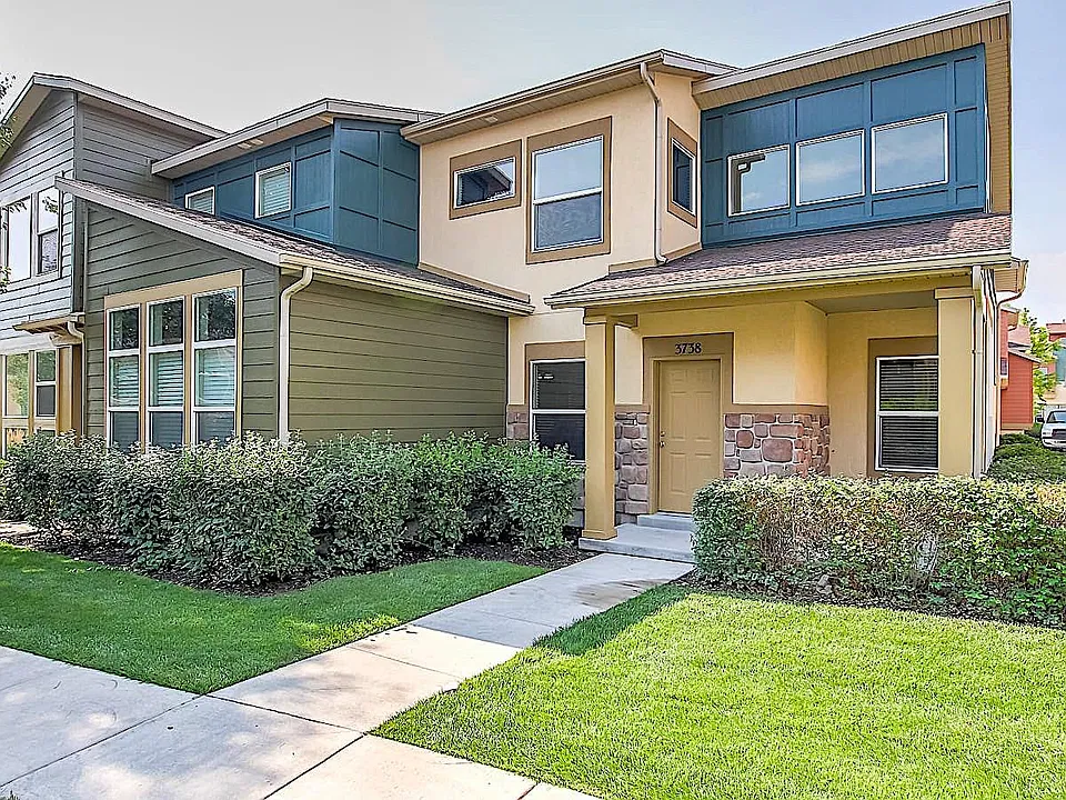 3738 W Jacinda Ln