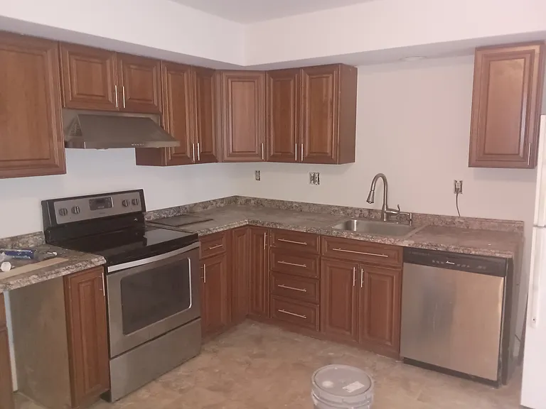3264 Roxbury Rd — Photo 9