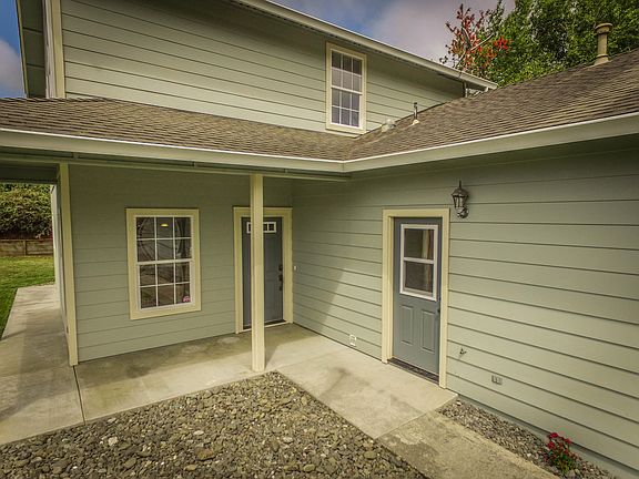 3rd image of 2257 Kipling Dr