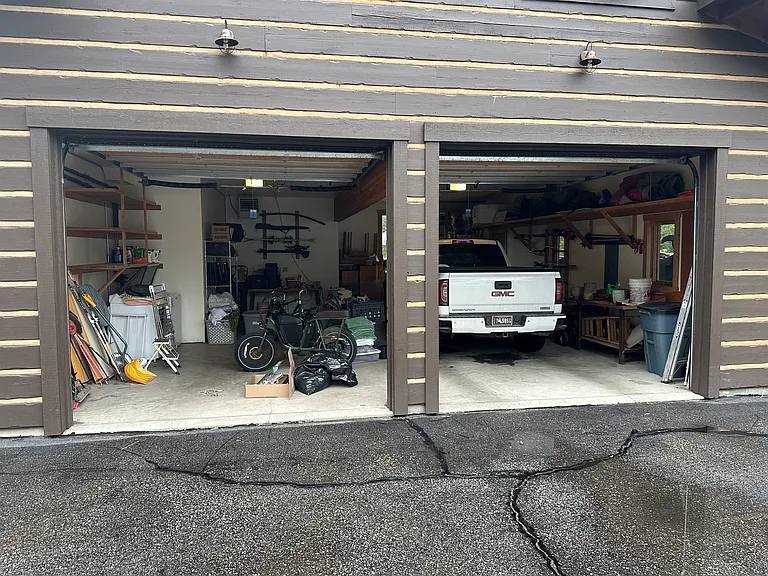3455 N Trapper Ln — Photo 2