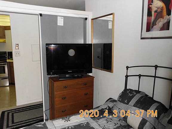 5th image of 850 Des Plaines Ave APT 705