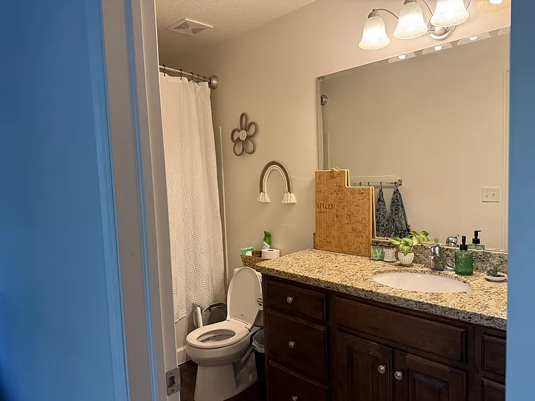 1025 Independence Ave #1025 — Photo 15