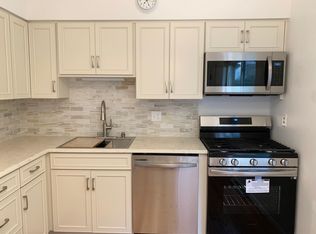 214 E Vine St, Cincinnati, OH 45215