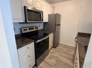 108 Santa Clara Dr APT 11, Naples, FL 34104