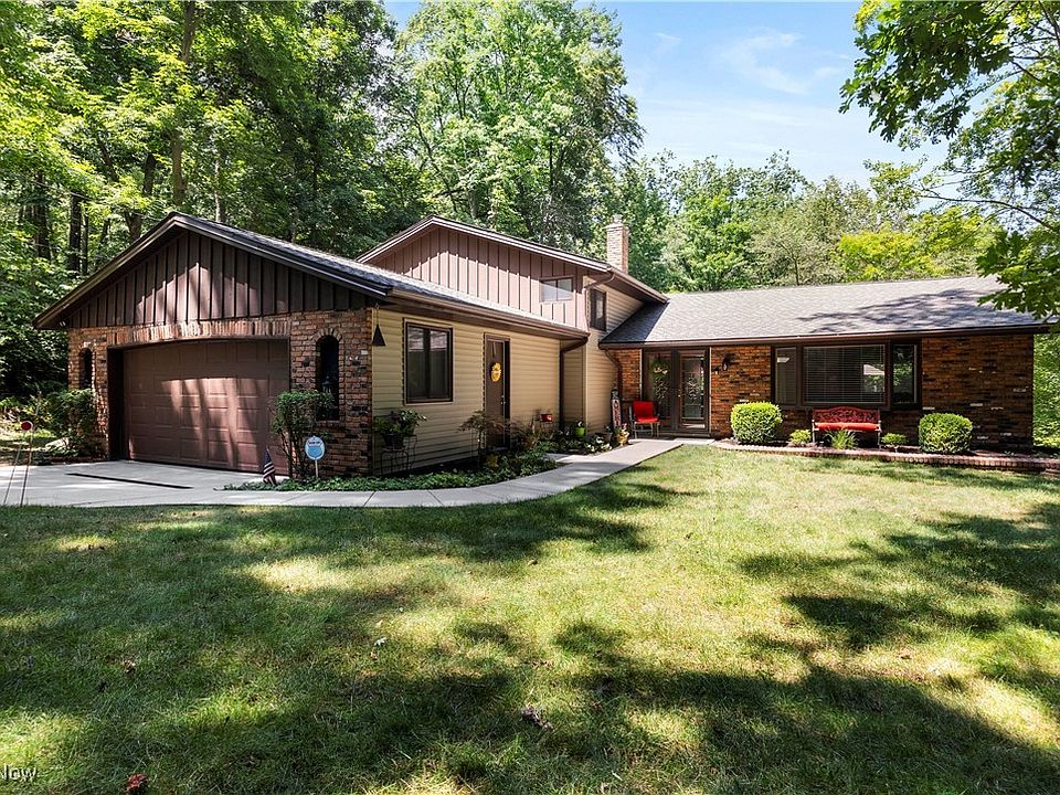 1st image of 8081 Amber Ln
