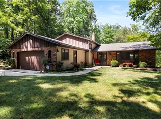 8081 Amber Ln, Brecksville, OH