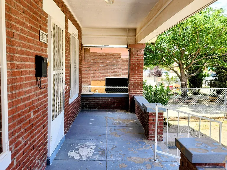 618 N Estrella St — Photo 7