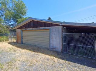 1724 Crest St, Klamath Falls, OR 97603