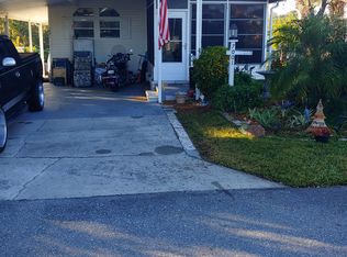 7001 Harbor View Dr #1, Leesburg, FL 34788