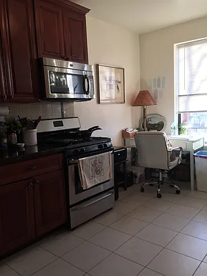 Rented by Grand & Co. | media 23