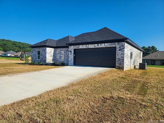 2nd image of 38 Wedgewood Dr
