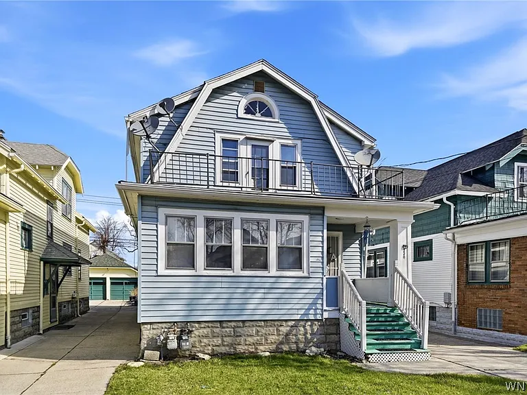 220 Dartmouth Ave — Photo 3