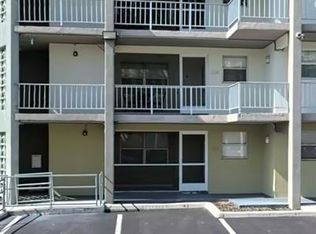 300 Layne Blvd APT 306, Hallandale, FL 33009