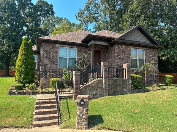 2323 Saxony Blvd, Searcy, AR 72143