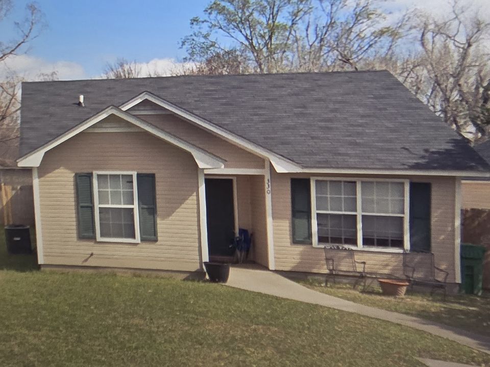 1st image of 330 Sawgrass Dr