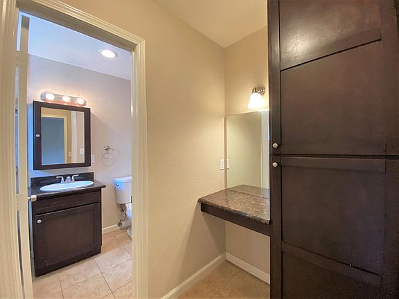 4th image of 2875 A St