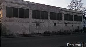 1st image of 15841 2nd Ave