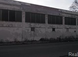 15841 2nd Ave, Highland Park, MI 48203