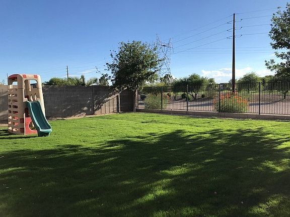 3rd image of 30506 N Honeysuckle Dr