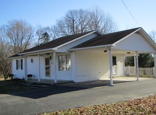 25 Marcrum Ln, Scottsville, KY 42164