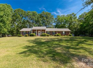 956 Providence Rd, Lancaster, SC 29720