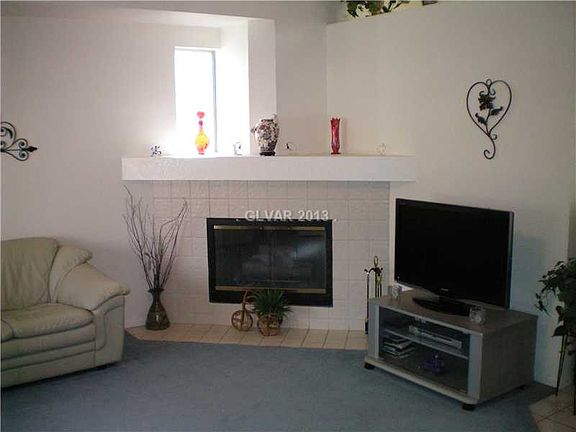 2nd image of 3233 Canyon Lake Dr