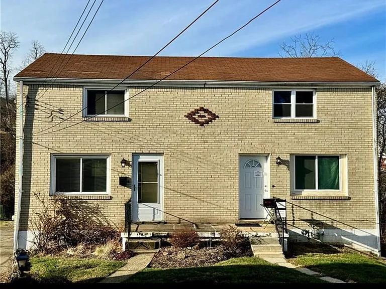 1008 1/2 Alquin St — Photo 1