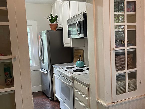 4th image of 1026 W Gramercy Pl #5