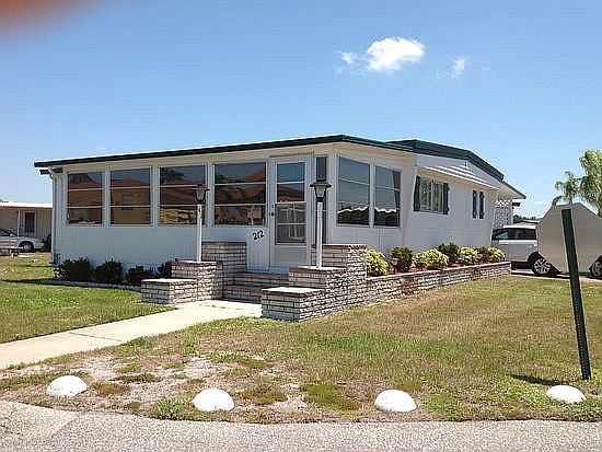 1st image of 212 Spanish Lakes Dr