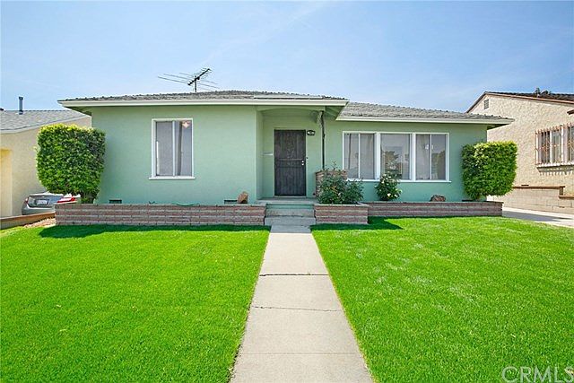 1st image of 2057 Bleakwood Ave