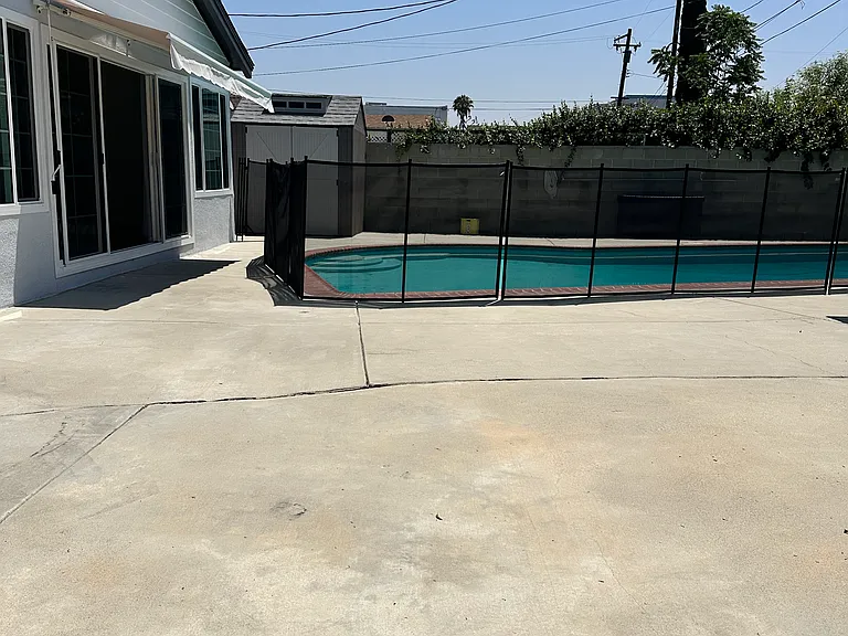 14552 Runnymede St — Photo 67