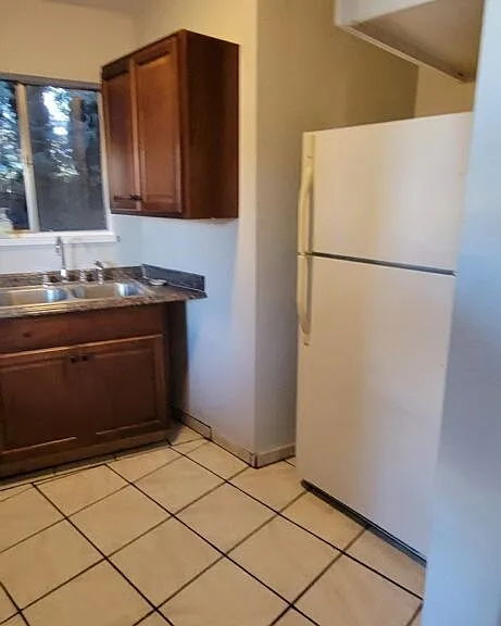 1854 Morrison St — Photo 13