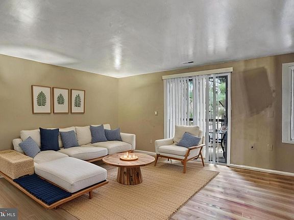 3rd image of 18050 Chalet Dr APT 203