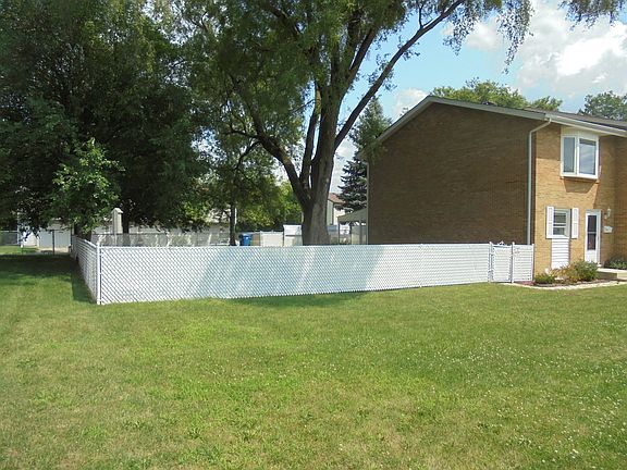 2nd image of 133 S Hale Ave