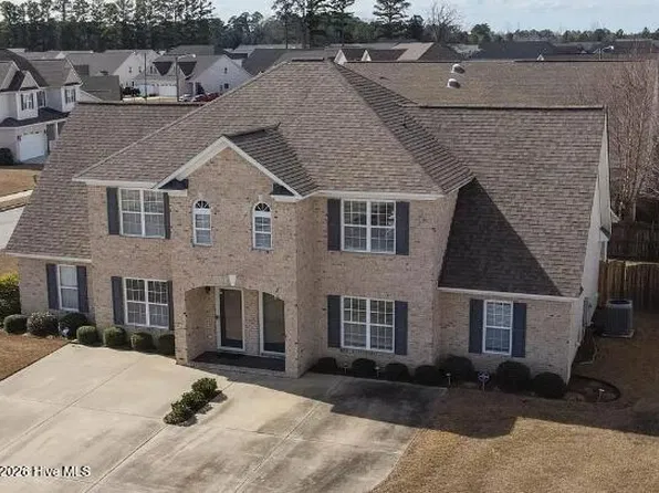 2116 Dovedale Dr, Greenville, NC 27834