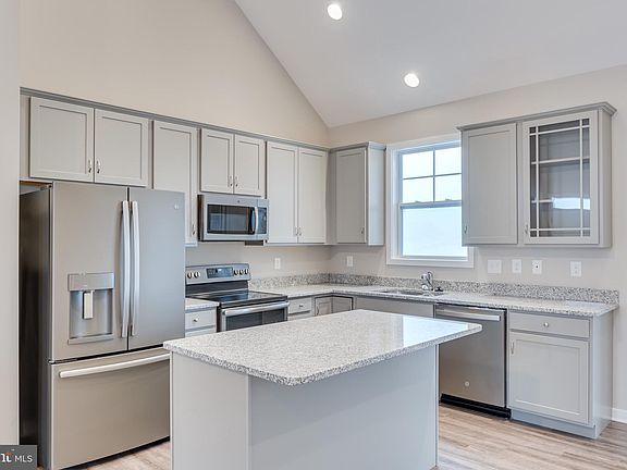 Friemont Kitchen
